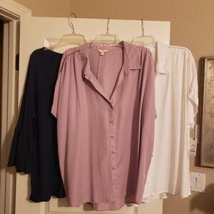 Ladies Blouses 2 New (1X) 1 Free (XXL)